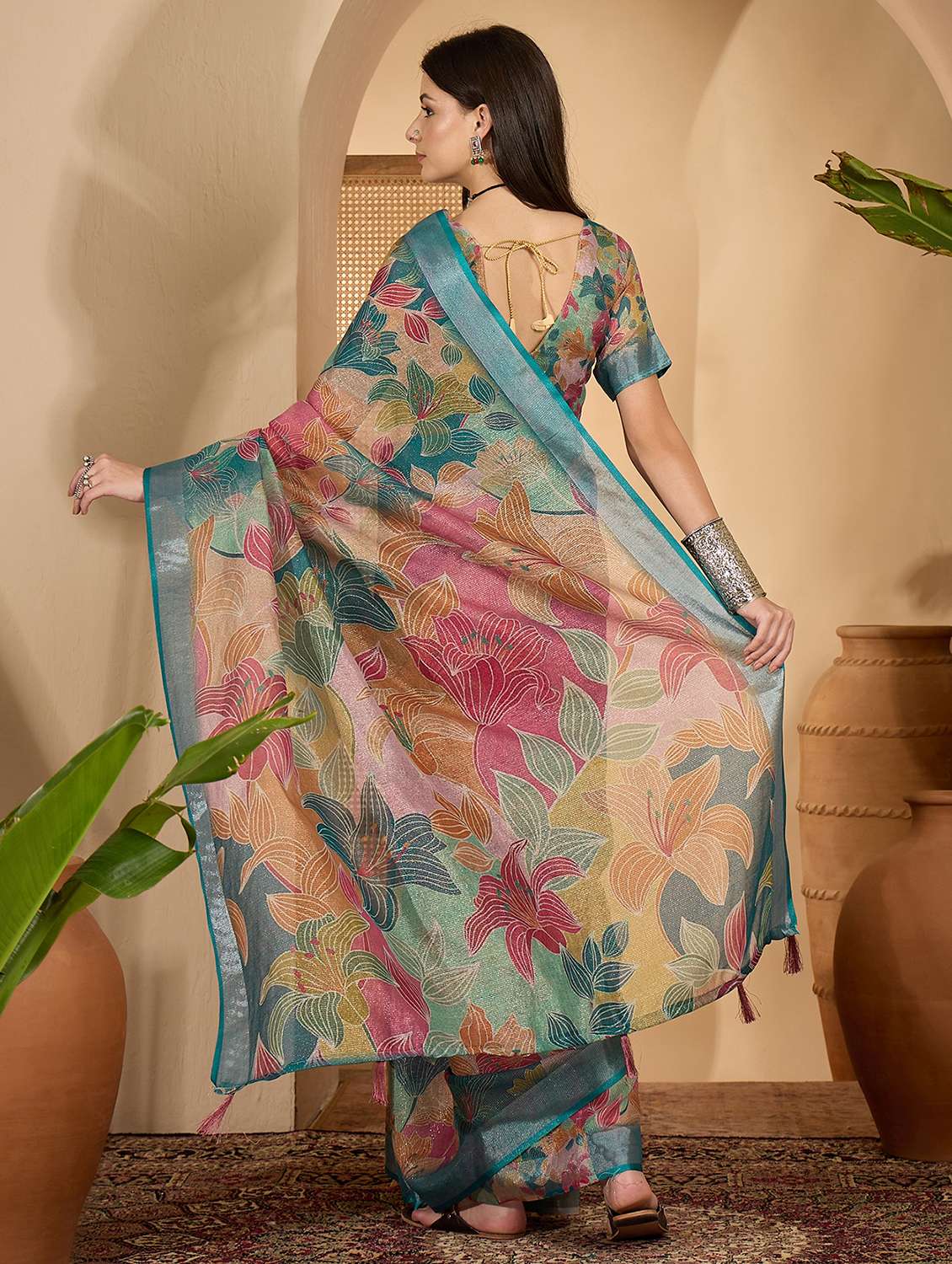 women printed casual wear saree with blouse - 22610191 -  Standard Image - 3