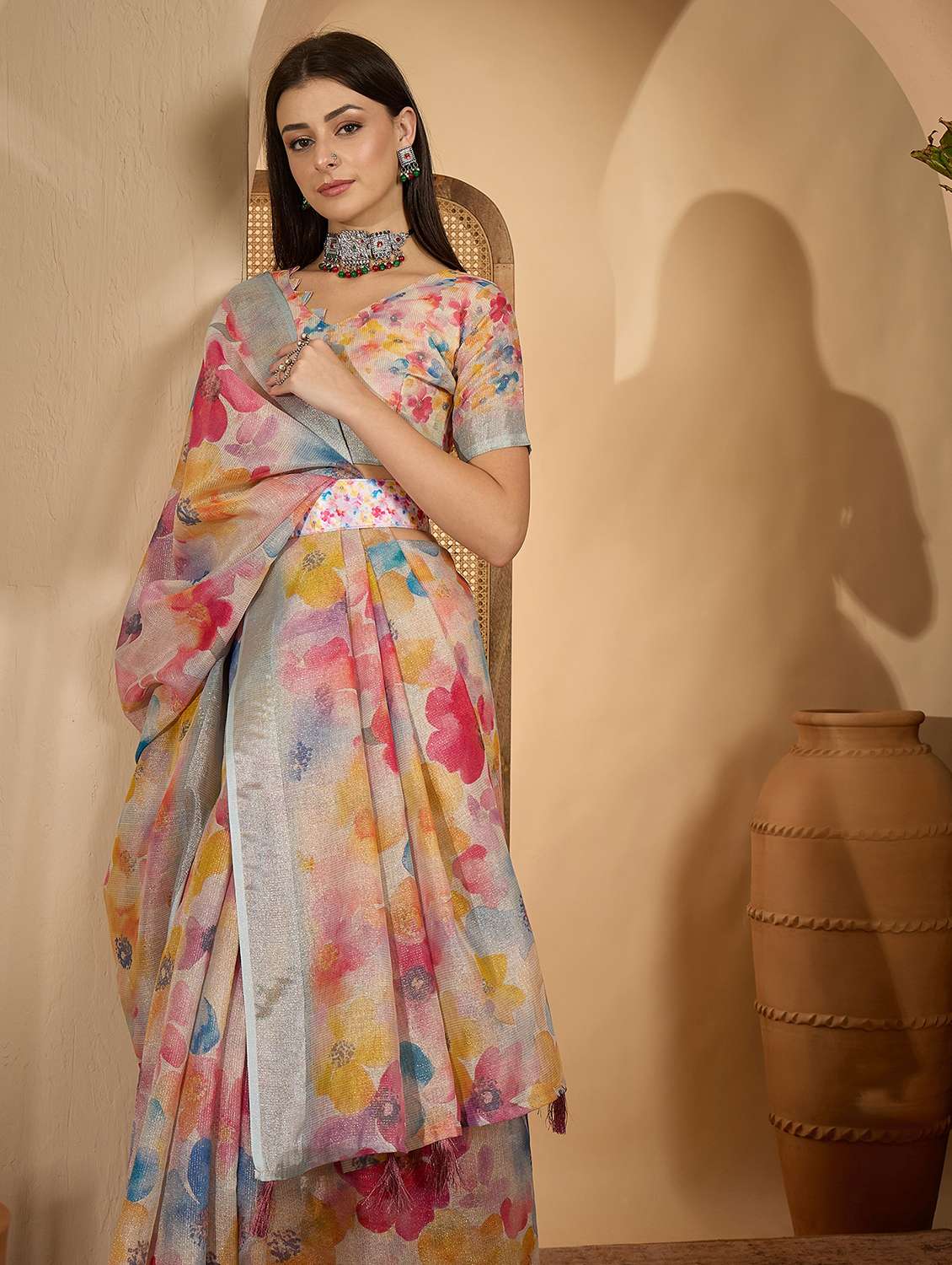 women printed casual wear saree with blouse - 22610197 -  Standard Image - 5