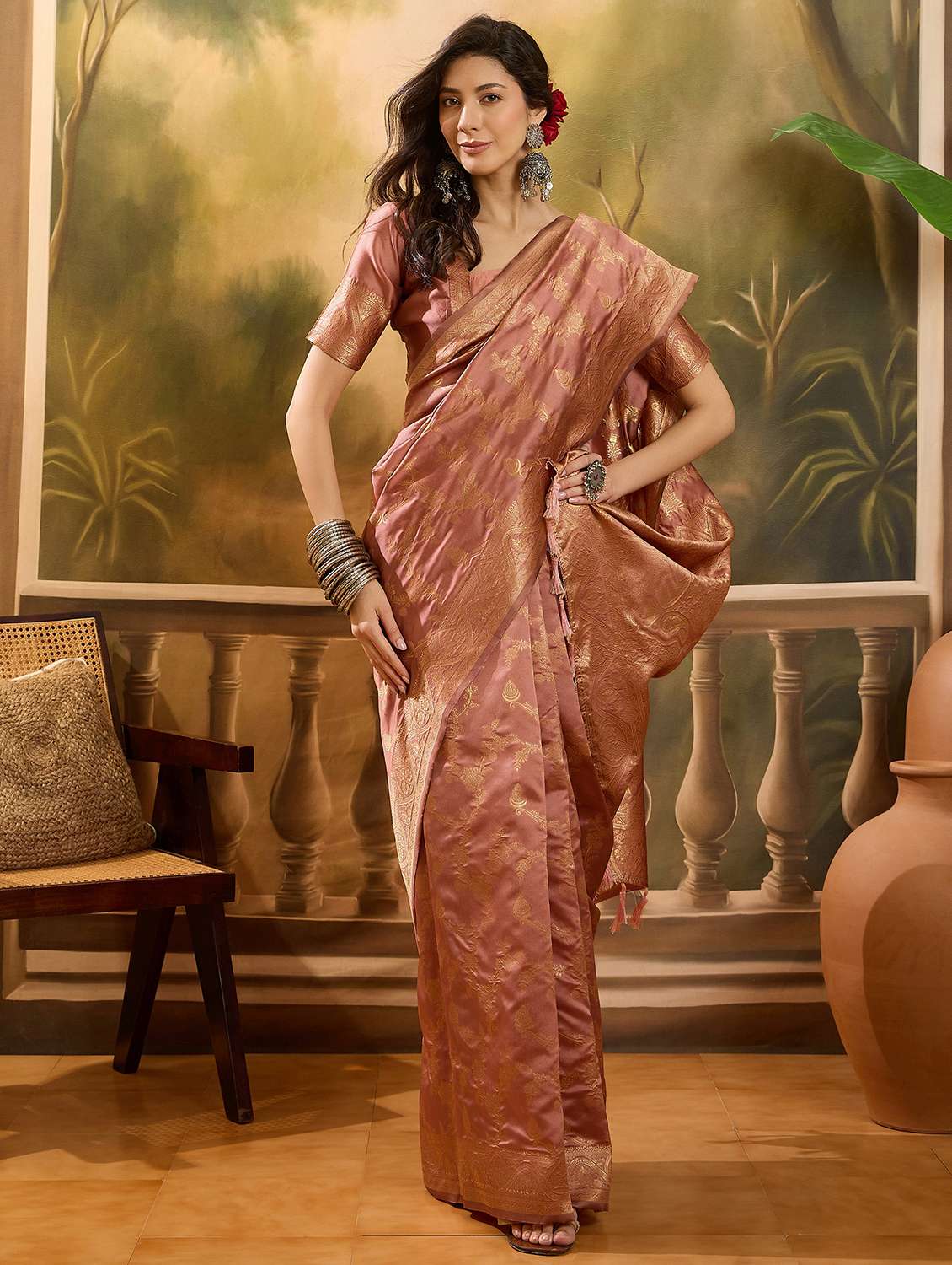 women self design banarasi saree with blouse