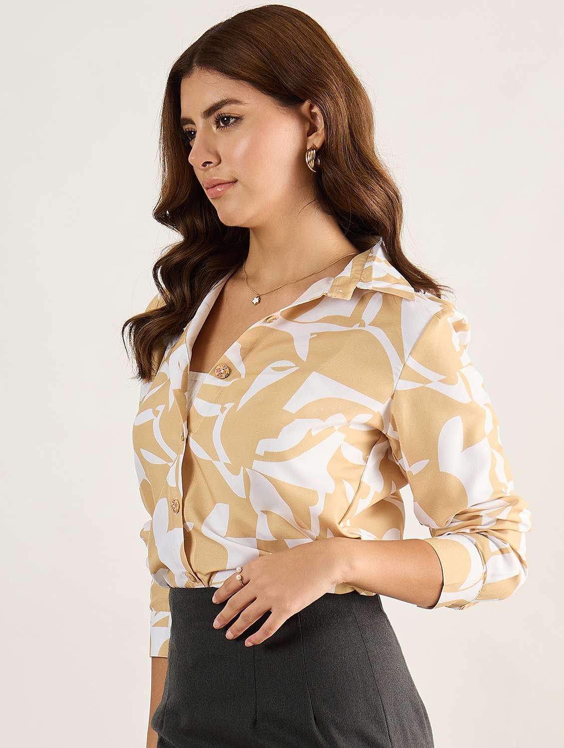 women printed long sleeves regular shirt - 22610795 -  Standard Image - 3
