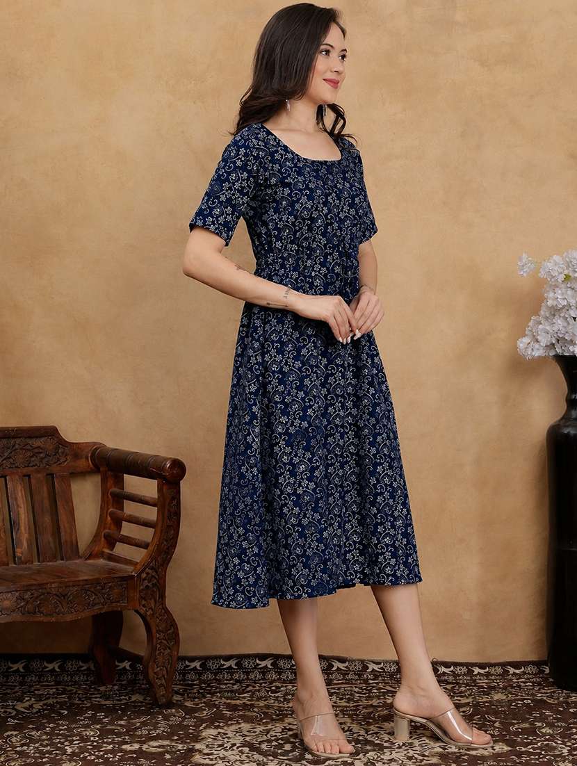 Women Printed Short Sleeves A-line Dress - 22610823 -  Standard Image - 3