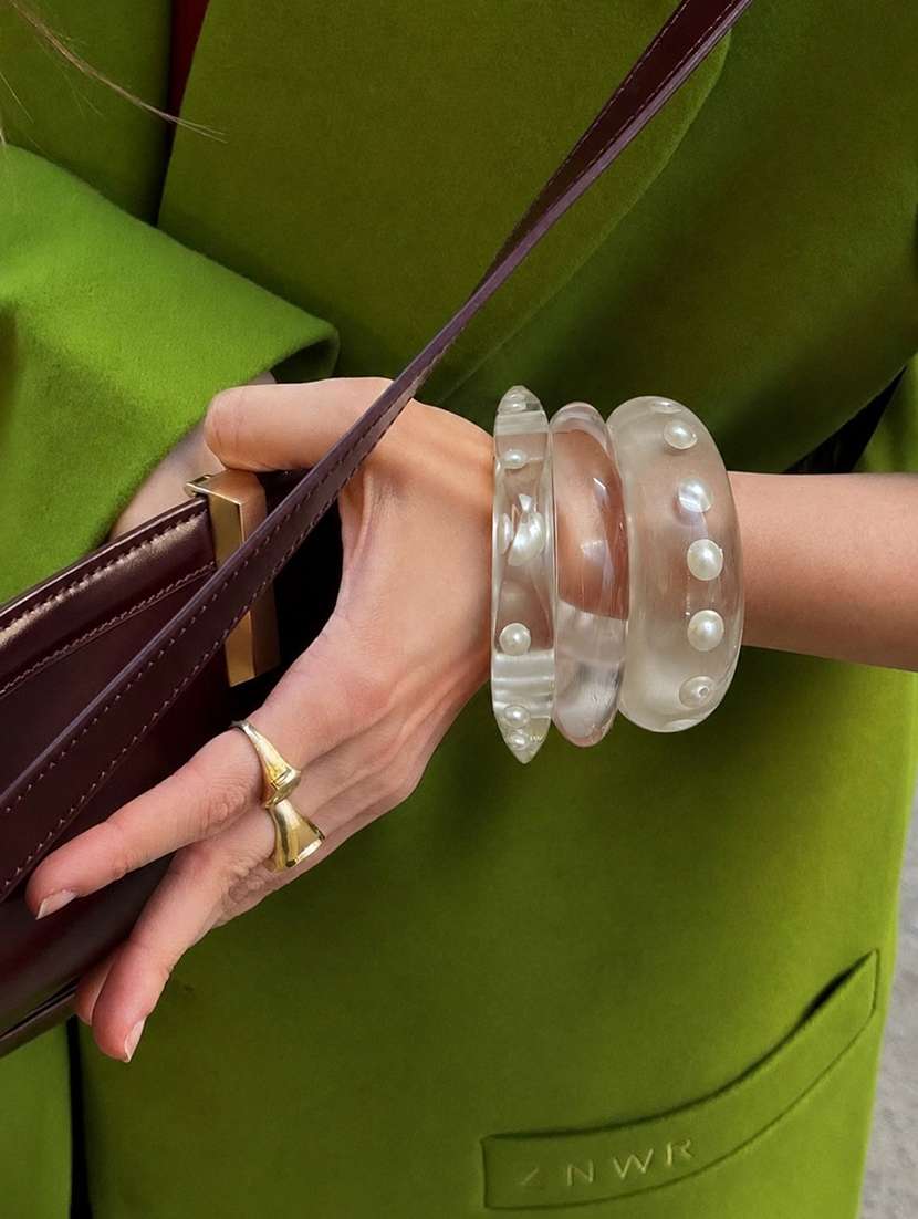women set of 3 transparent resin bangle set - 22614901 -  Standard Image - 3