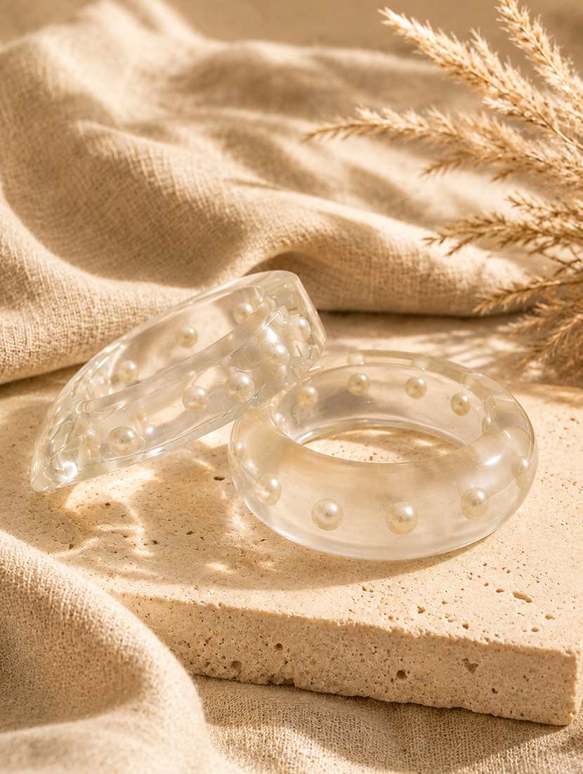 women set of 3 transparent resin bangle set 
