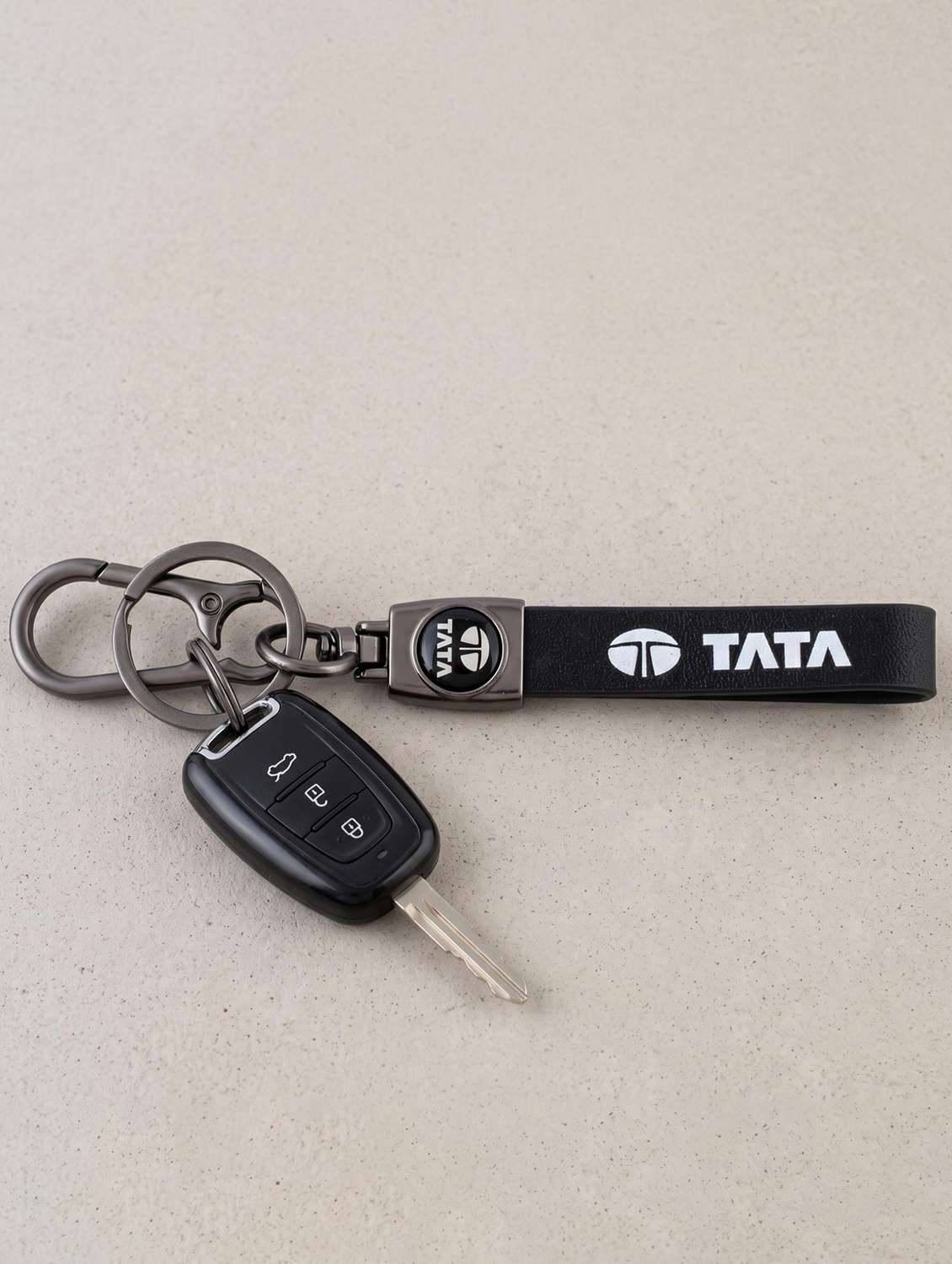 silicon loupe shape tata keychain