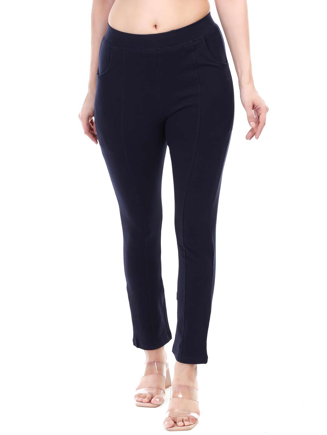 women solid mid rise straight pant