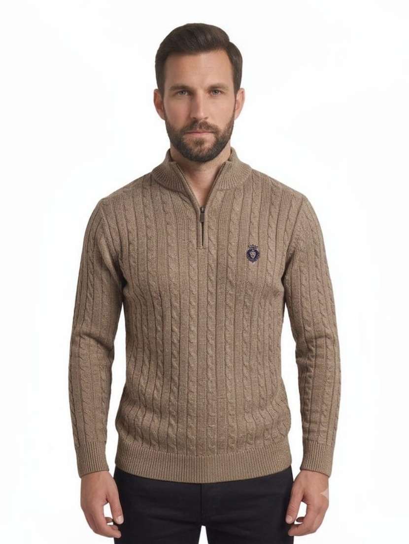 men self design stand collared pullover