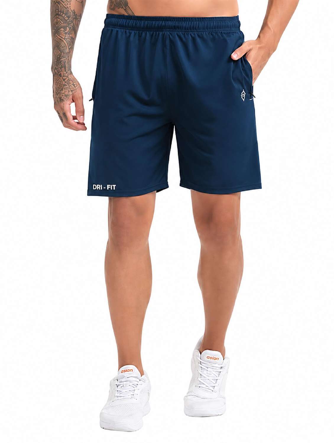 men solid mid rise regular fit shorts