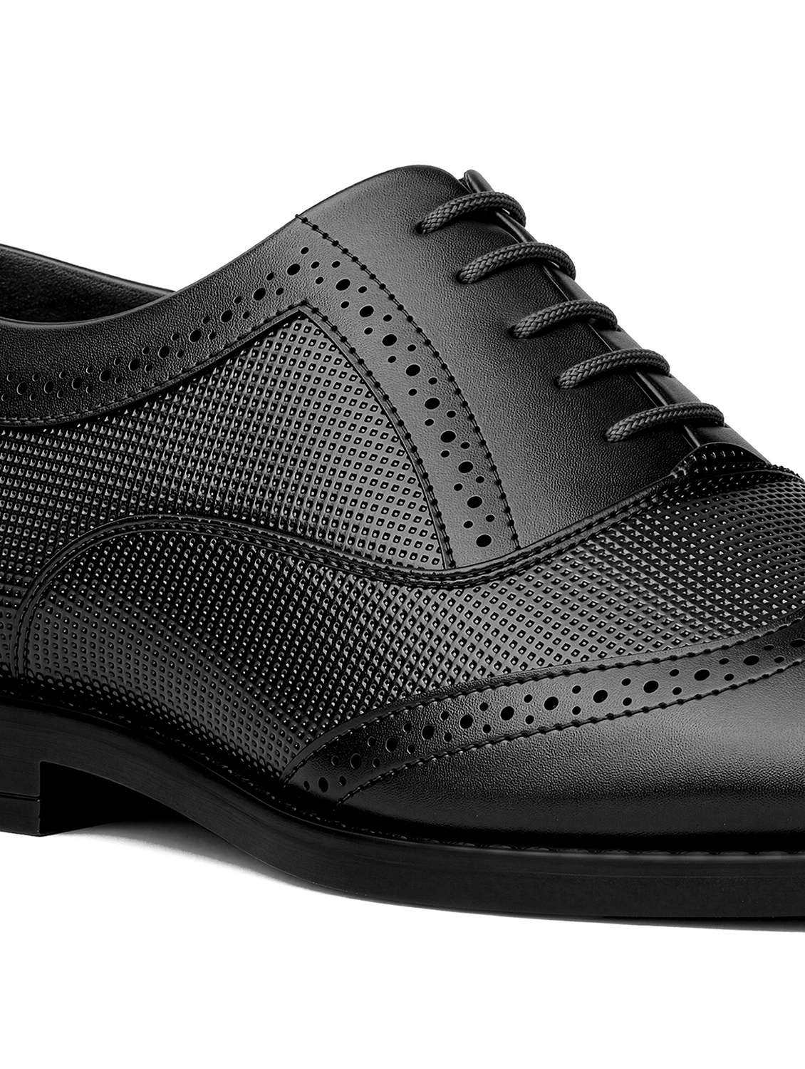 men textured lace up brogues  - 22615664 -  Standard Image - 3