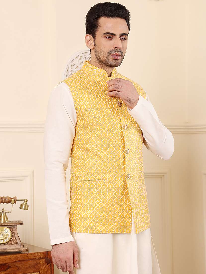 men embroidered sleeveless nehru jacket