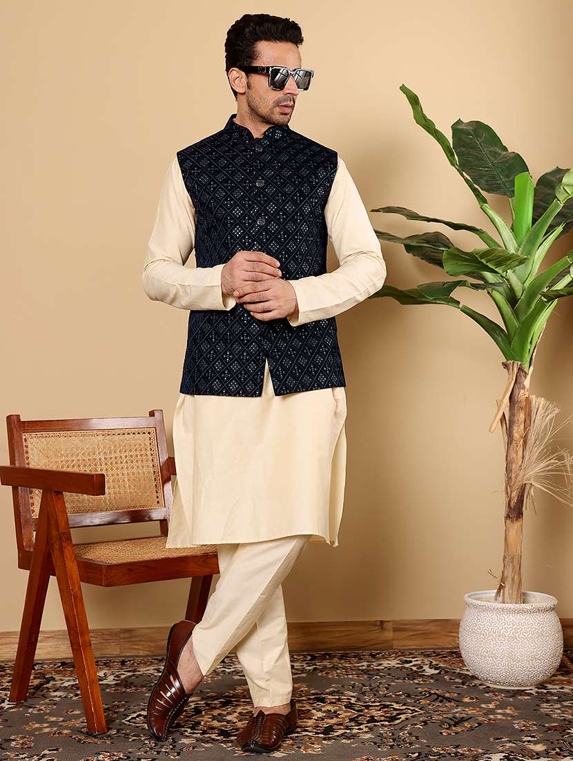 men embroidered sleeveless nehru jacket