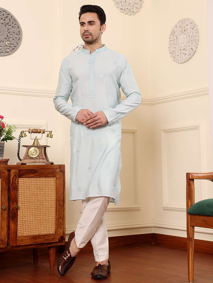 men embroidered mandarin neck long kurta