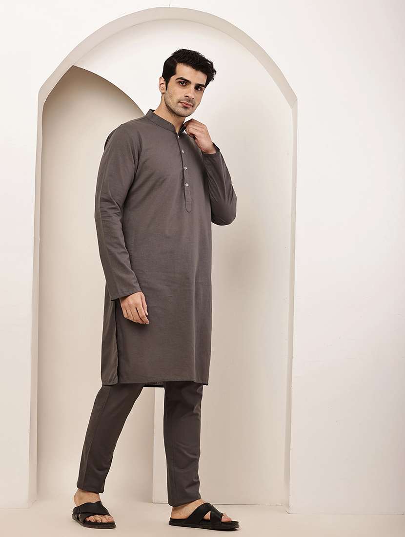 Men Solid Mandarin Neck Long Kurta - 22615969 -  Standard Image - 3
