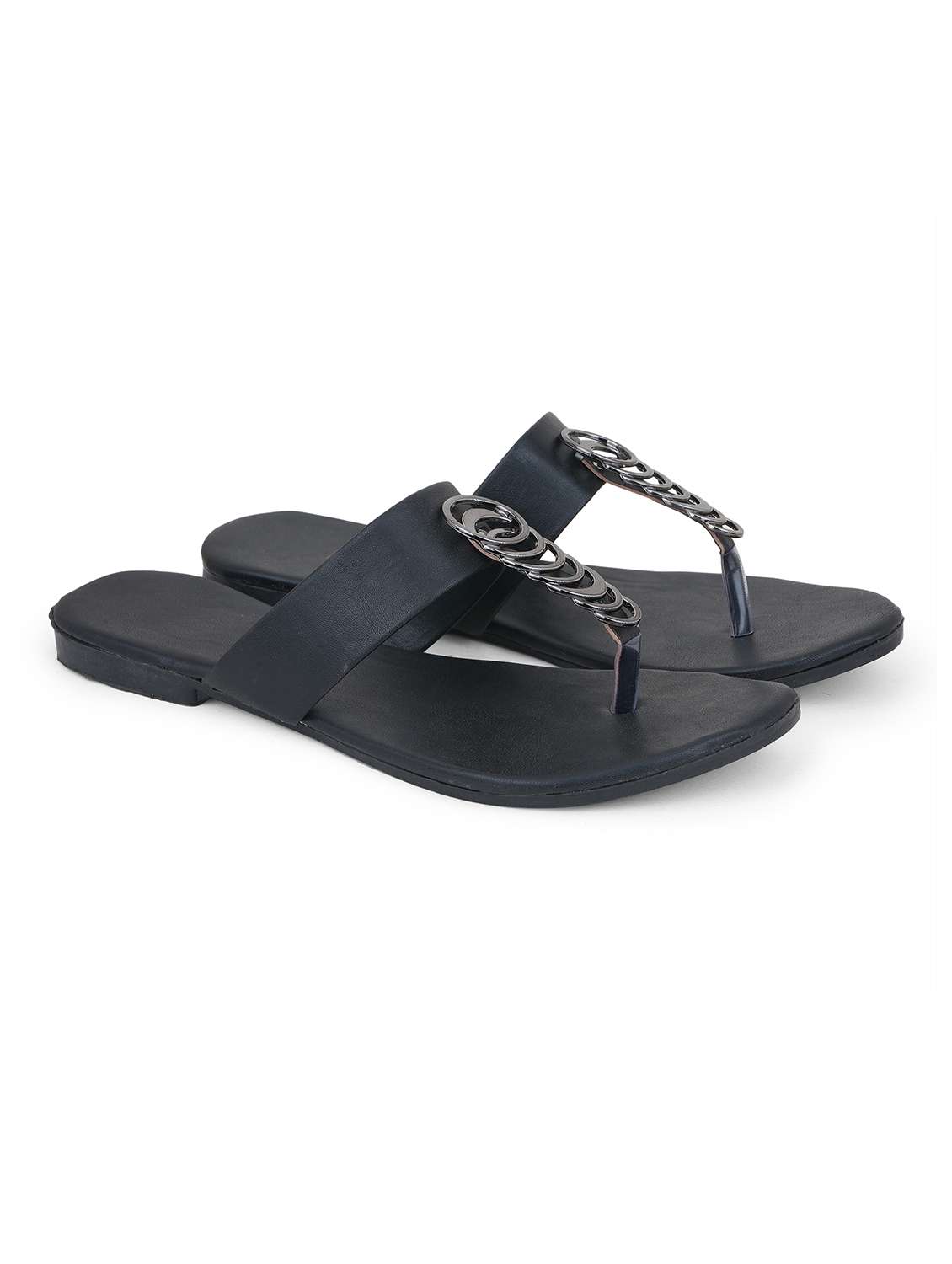 women embellished toe separator flats