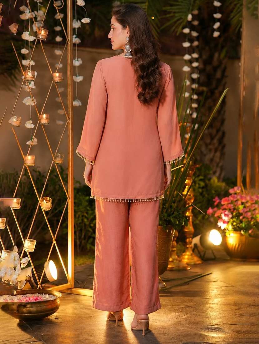 Women Embroidered Three Quarter Sleeves Kurta Pant Set - 22616301 -  Standard Image - 3