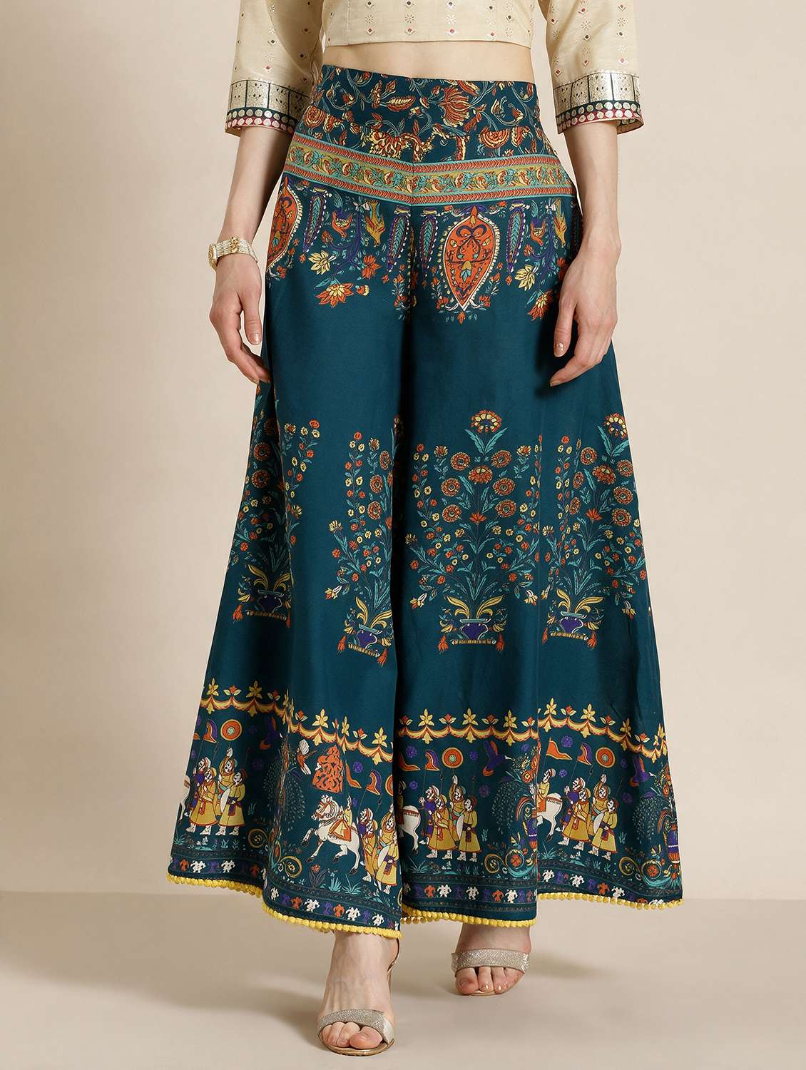 women printed mid rise flared palazzo
