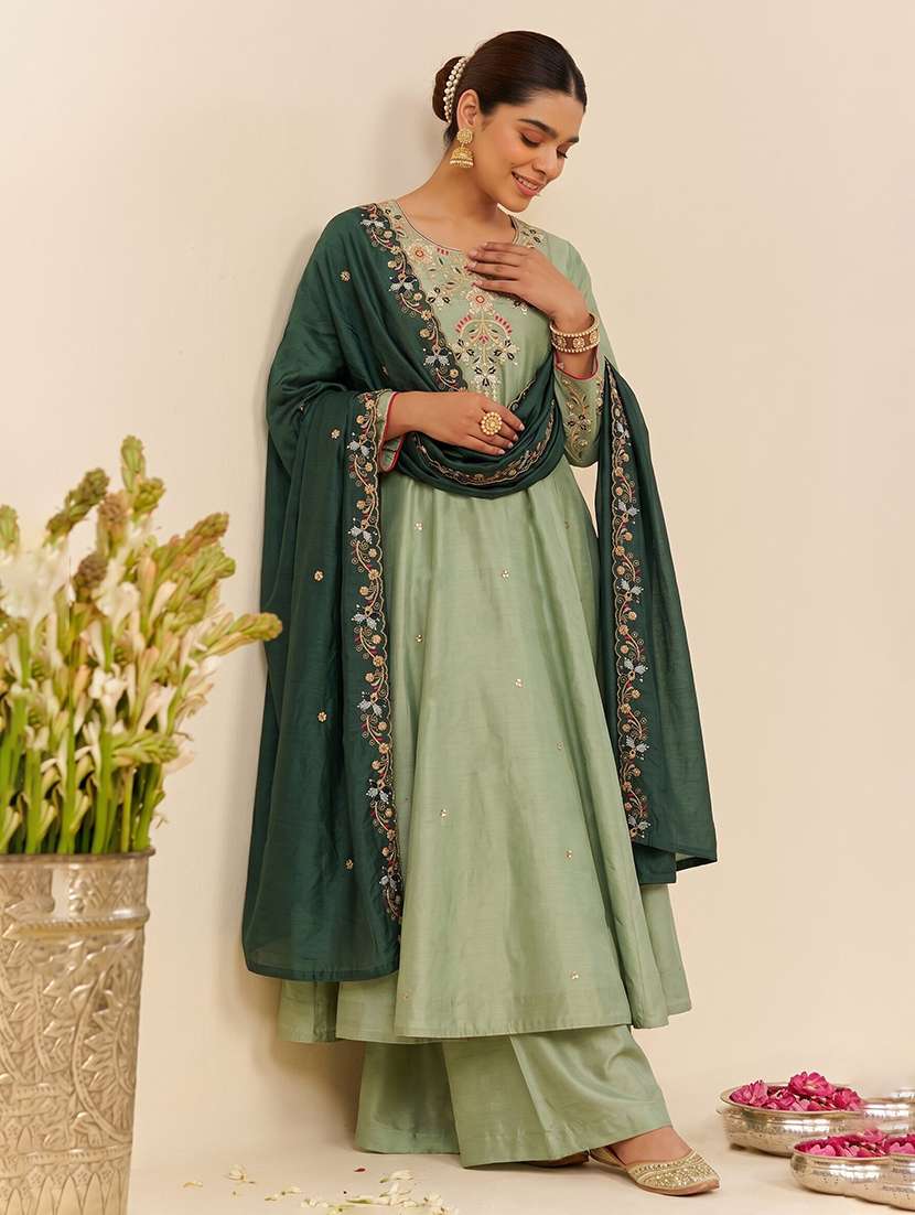 Women Embroidered Three Quarter Sleeves Kurta Palazzo Set With Dupatta - 22616373 -  Standard Image - 3