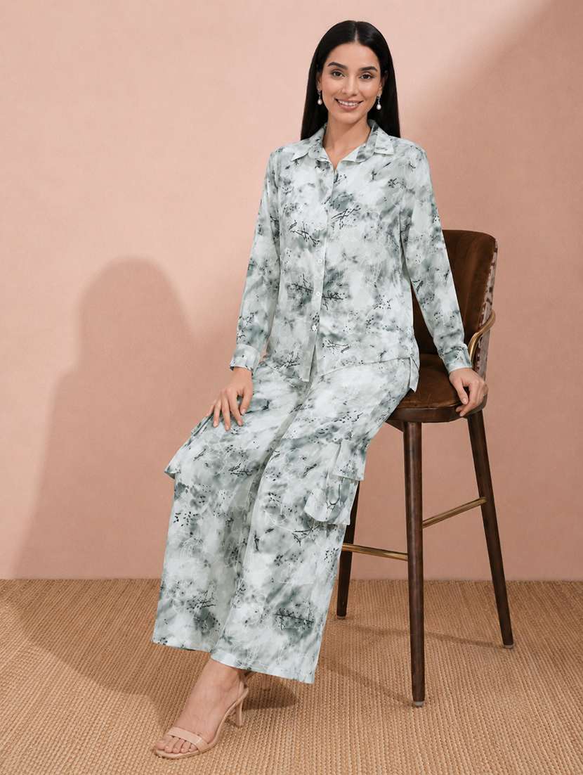 women printed long sleeves shirt and trouser co-ord set