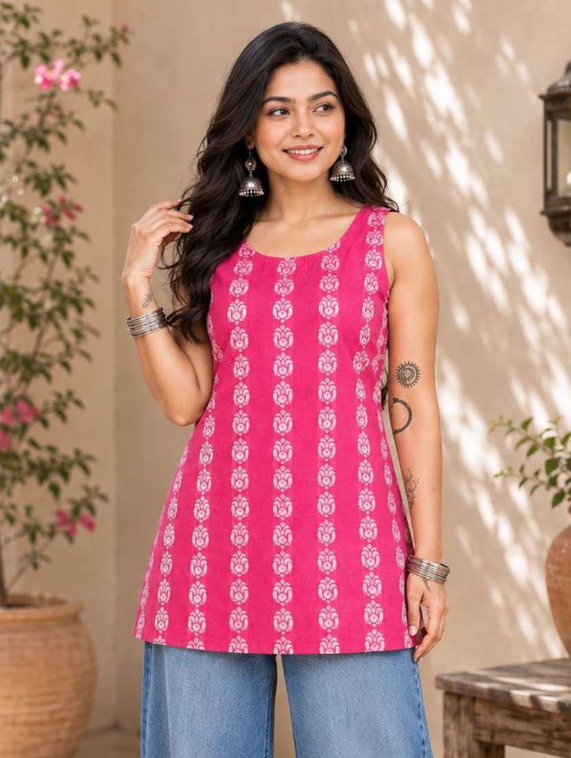 women printed sleeveless straight kurta