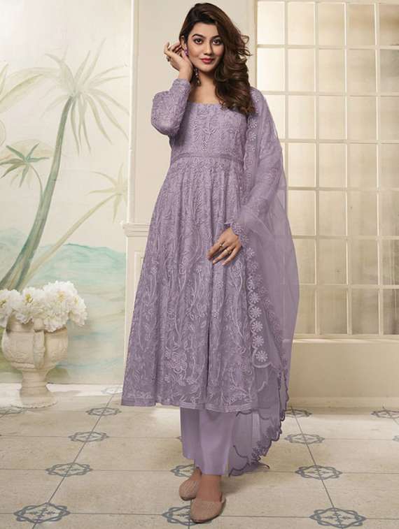women embroidered long sleeves kurta pant set with dupatta