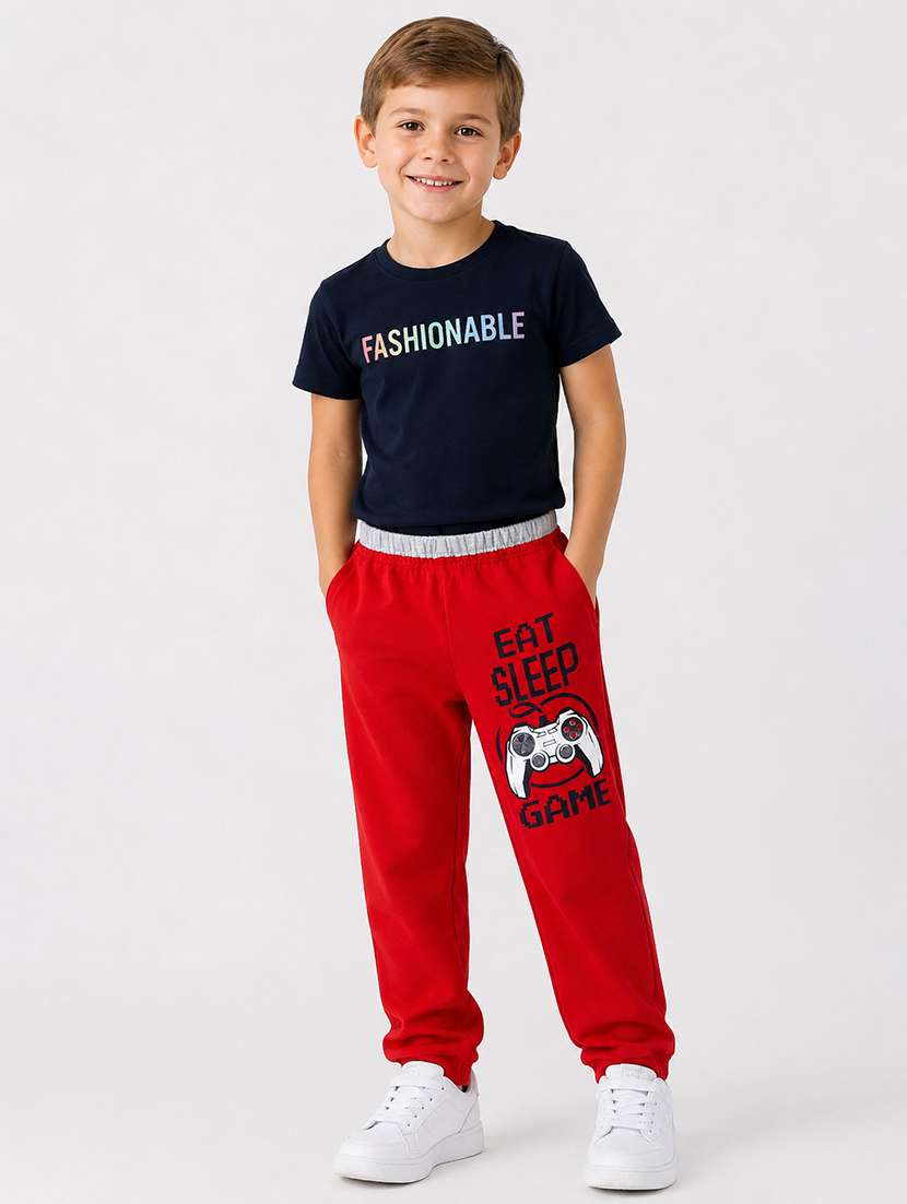 boys printed mid rise regular fit track pant