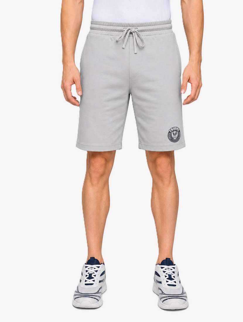 men placement printed mid rise regular fit shorts
