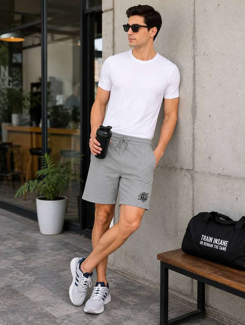 Men Solid Mid Rise Regular Fit Shorts - 22616852 -  Standard Image - 5