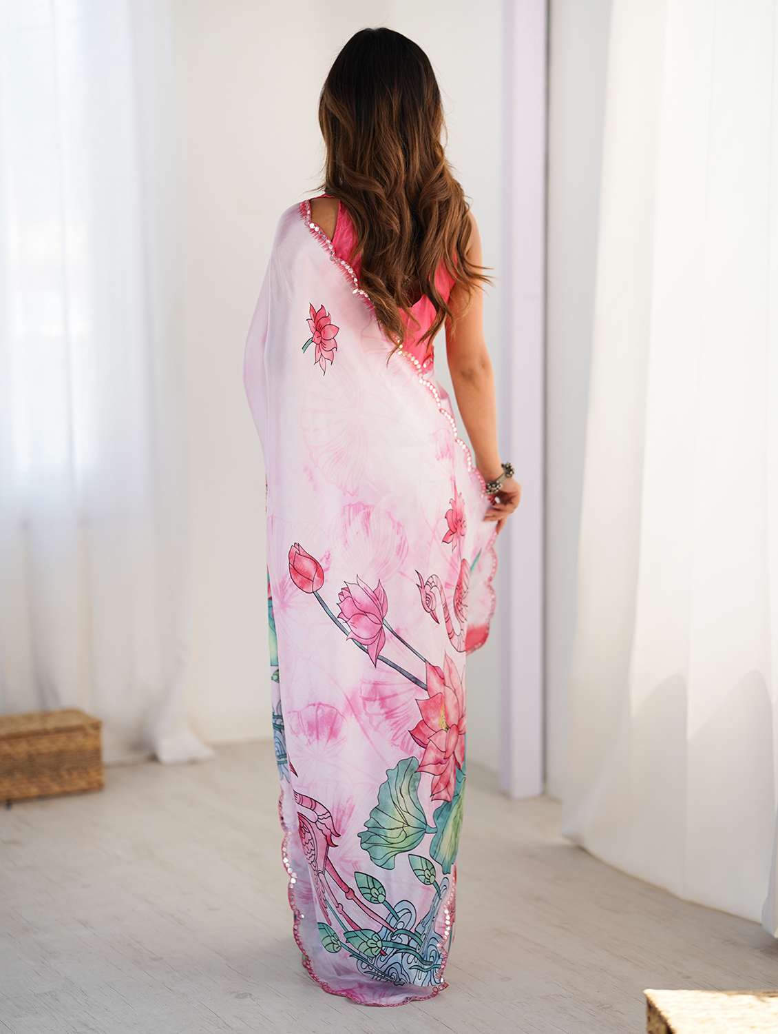 Women Printed Casual Wear Saree With Blouse - 22618525 -  Standard Image - 3