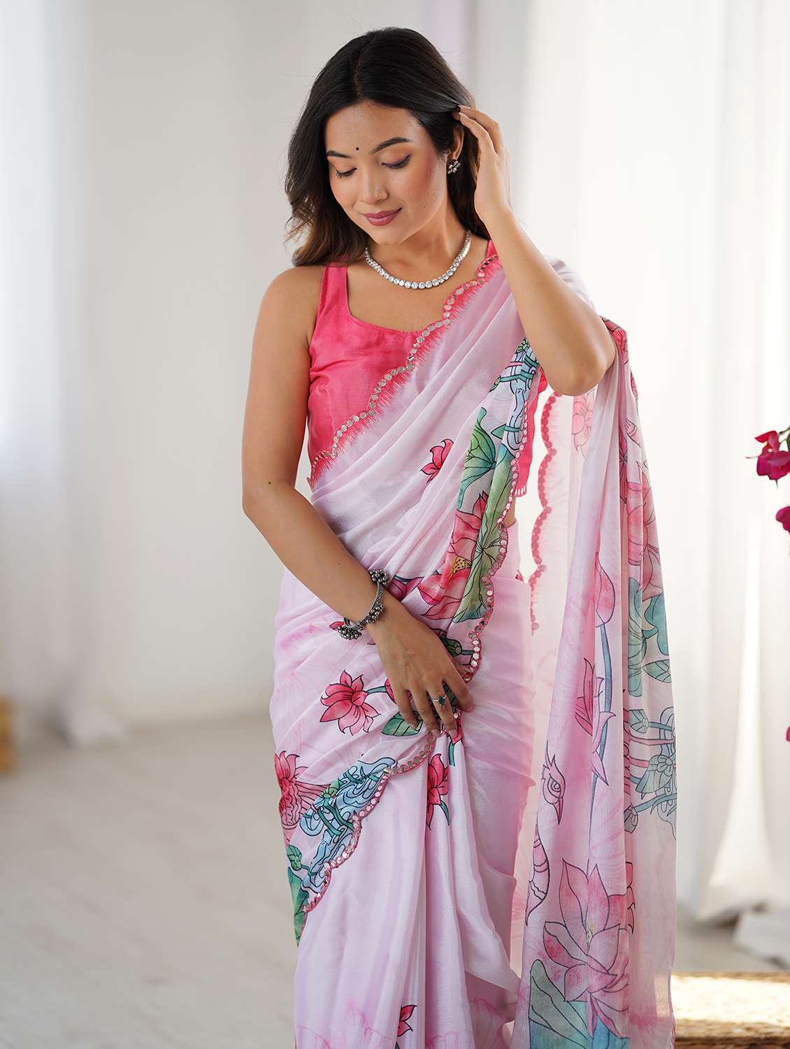Women Printed Casual Wear Saree With Blouse - 22618525 -  Standard Image - 5