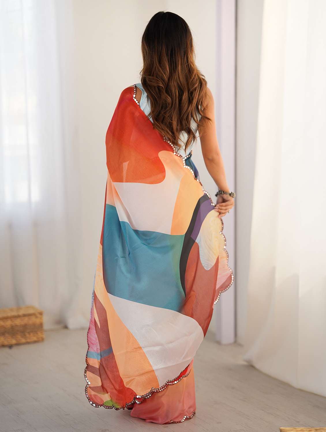 women printed casual wear saree with blouse - 22618538 -  Standard Image - 3