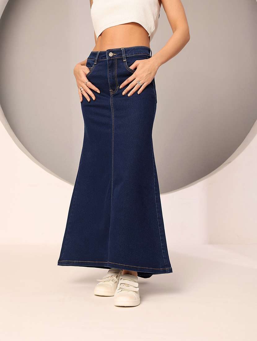 women solid mid rise flared skirt