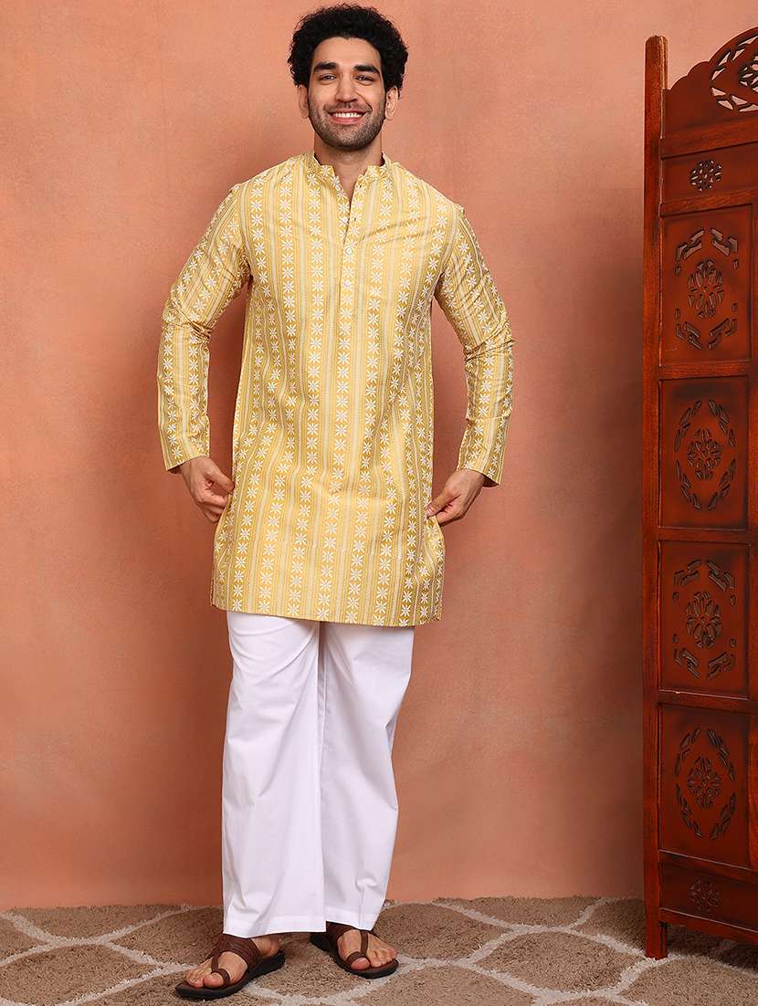 men printed mandarin neck kurta pyjama set