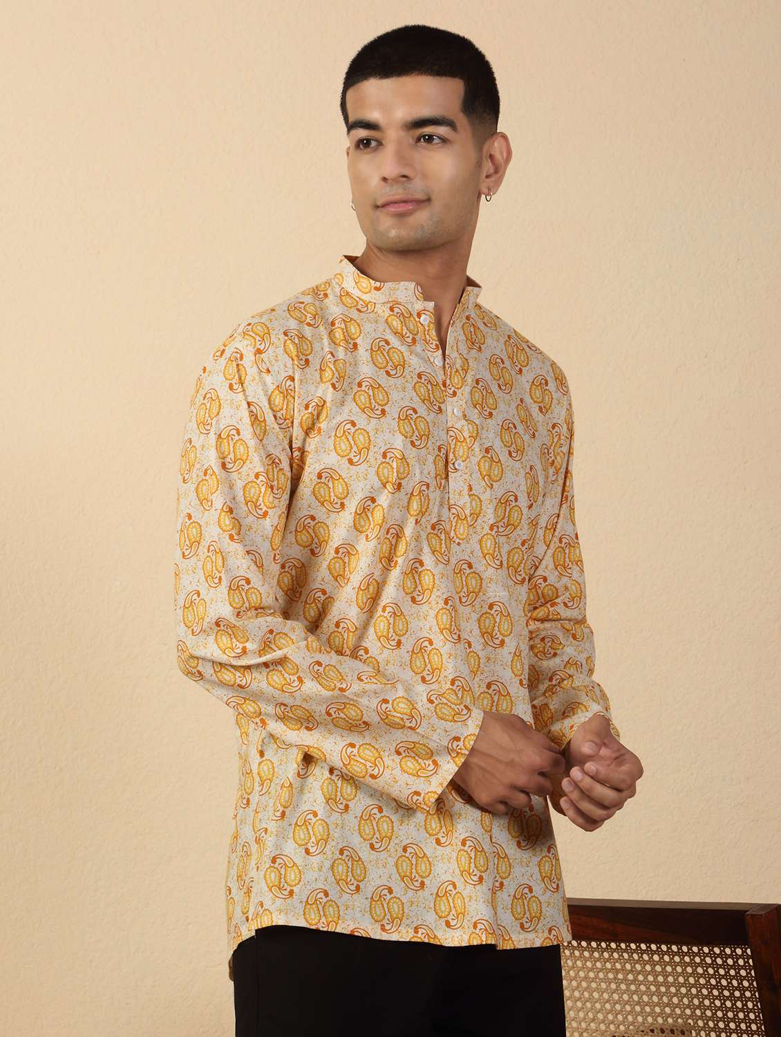 men printed mandarin neck short kurta - 22619201 -  Standard Image - 3