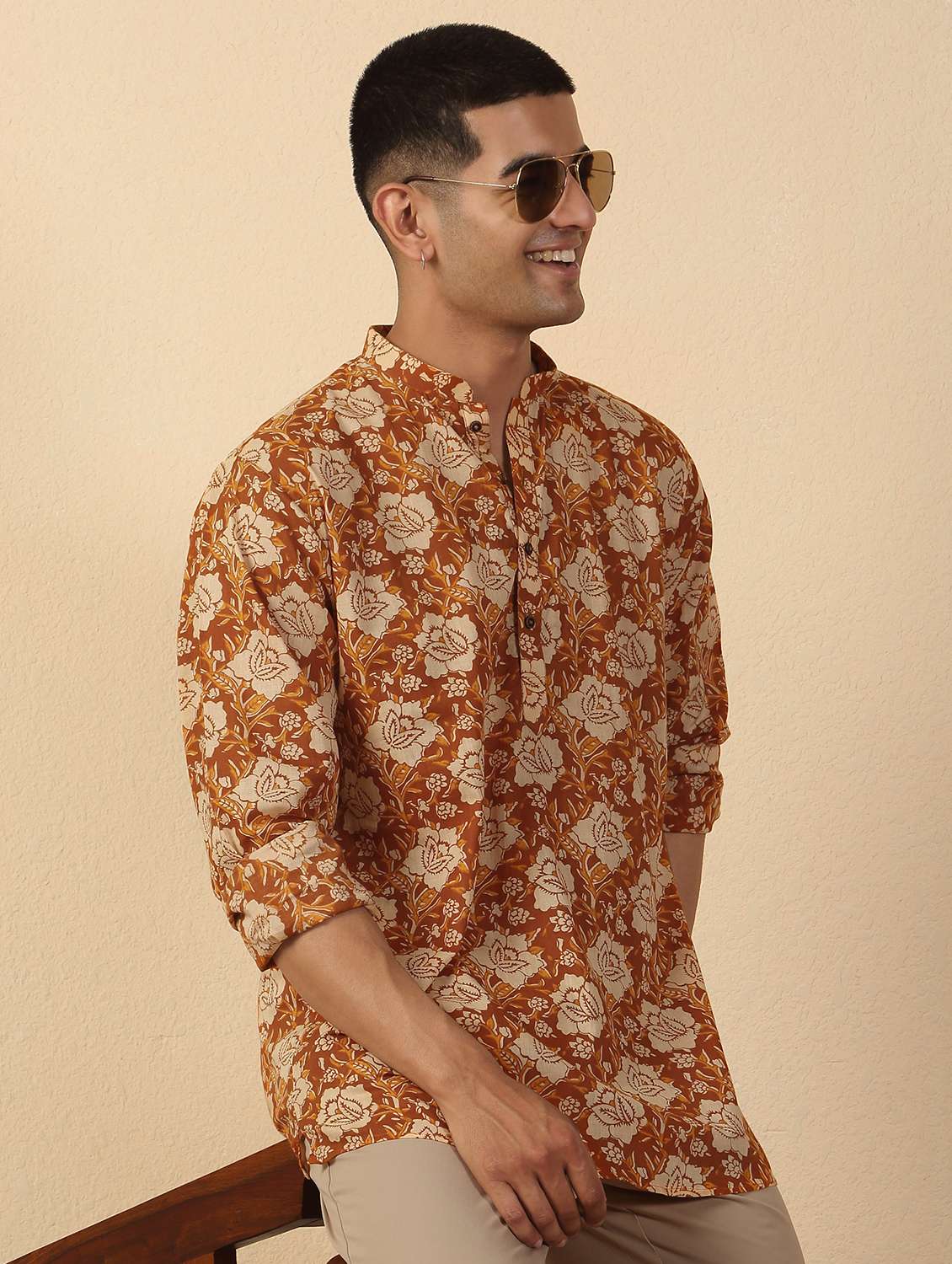 men printed mandarin neck short kurta