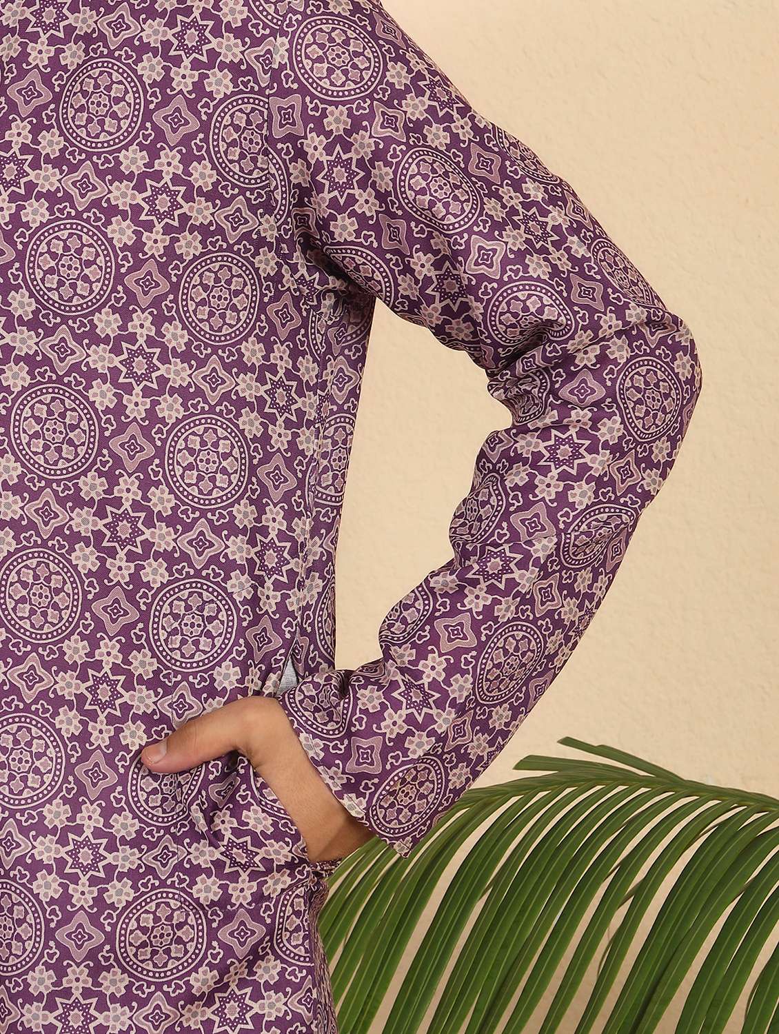 men printed mandarin neck long kurta - 22619275 -  Standard Image - 5