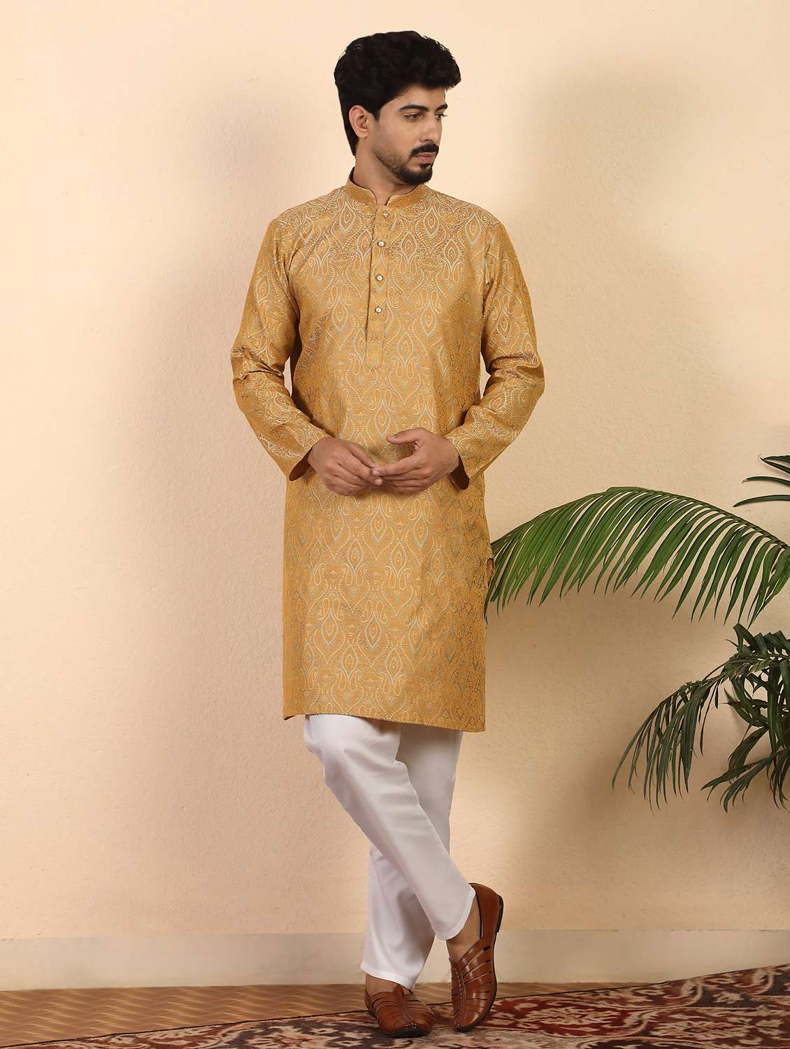 men self design mandarin neck long kurta - 22619278 -  Standard Image - 3