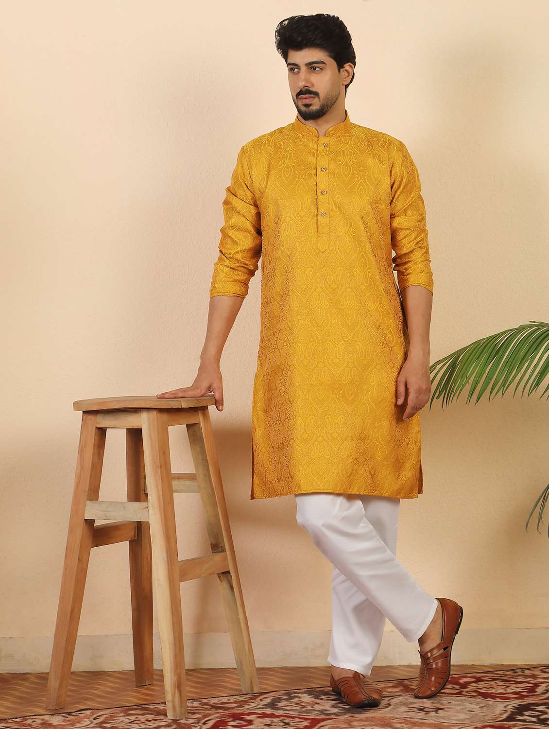 men self design mandarin neck long kurta