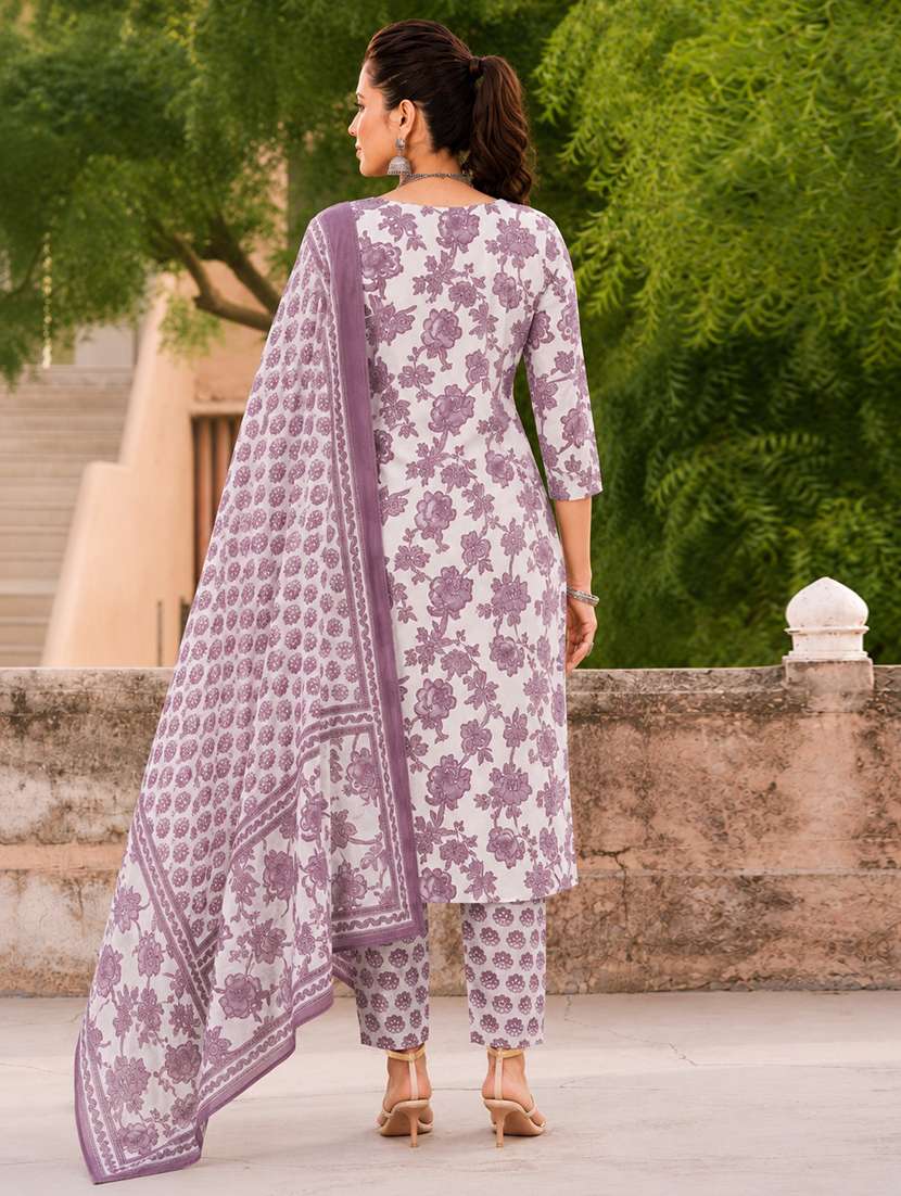 Women Printed Three Quarter Sleeves Kurta Pant Set With Dupatta - 22619359 -  Standard Image - 3