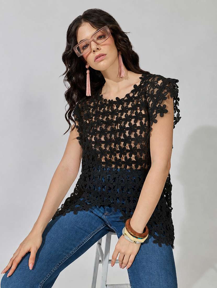 women self design sleeveless regular top