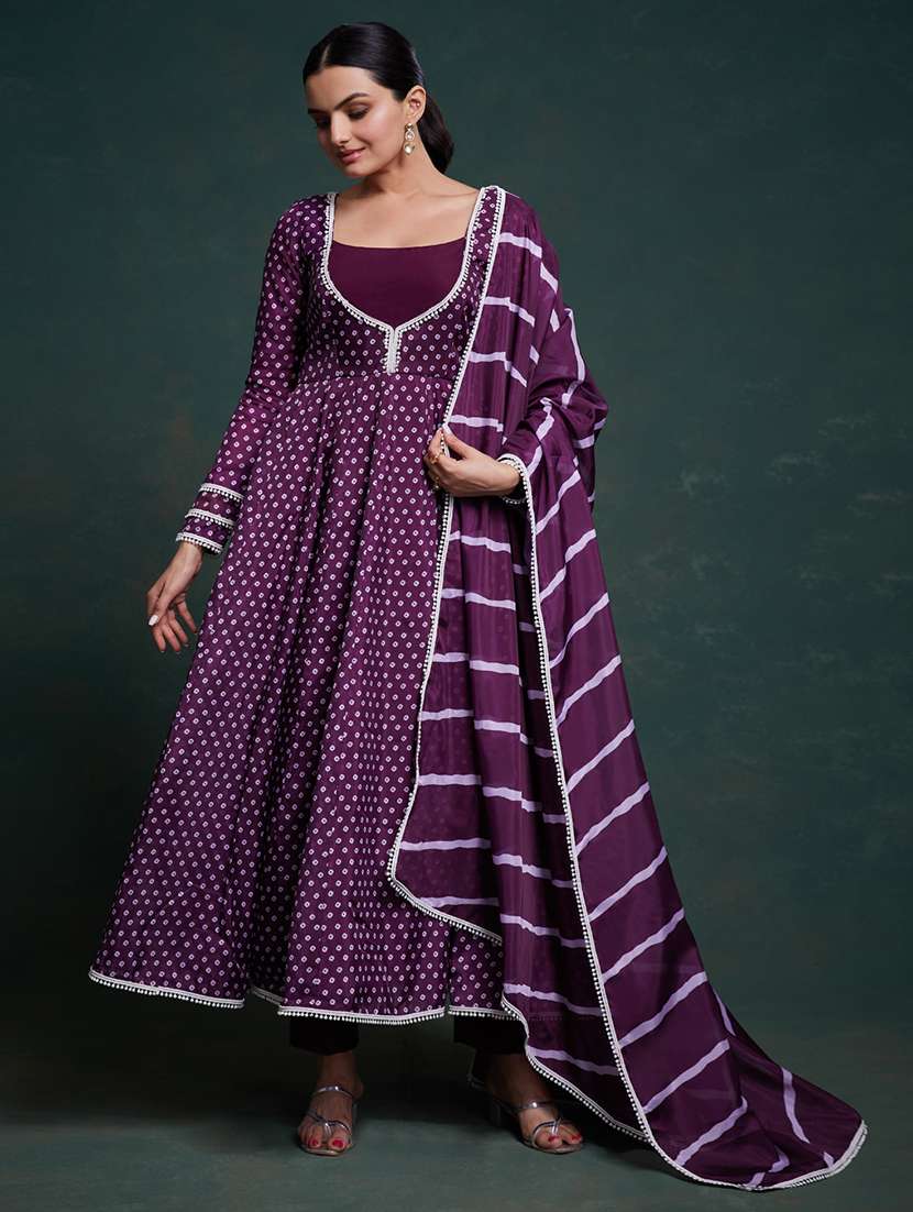 women printed long sleeves kurta pant set with dupatta