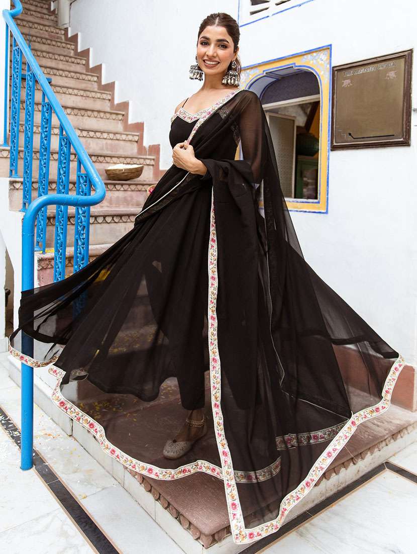 Women Embroidered Sleeveless Kurta Pant Set With Dupatta - 22619496 -  Standard Image - 3