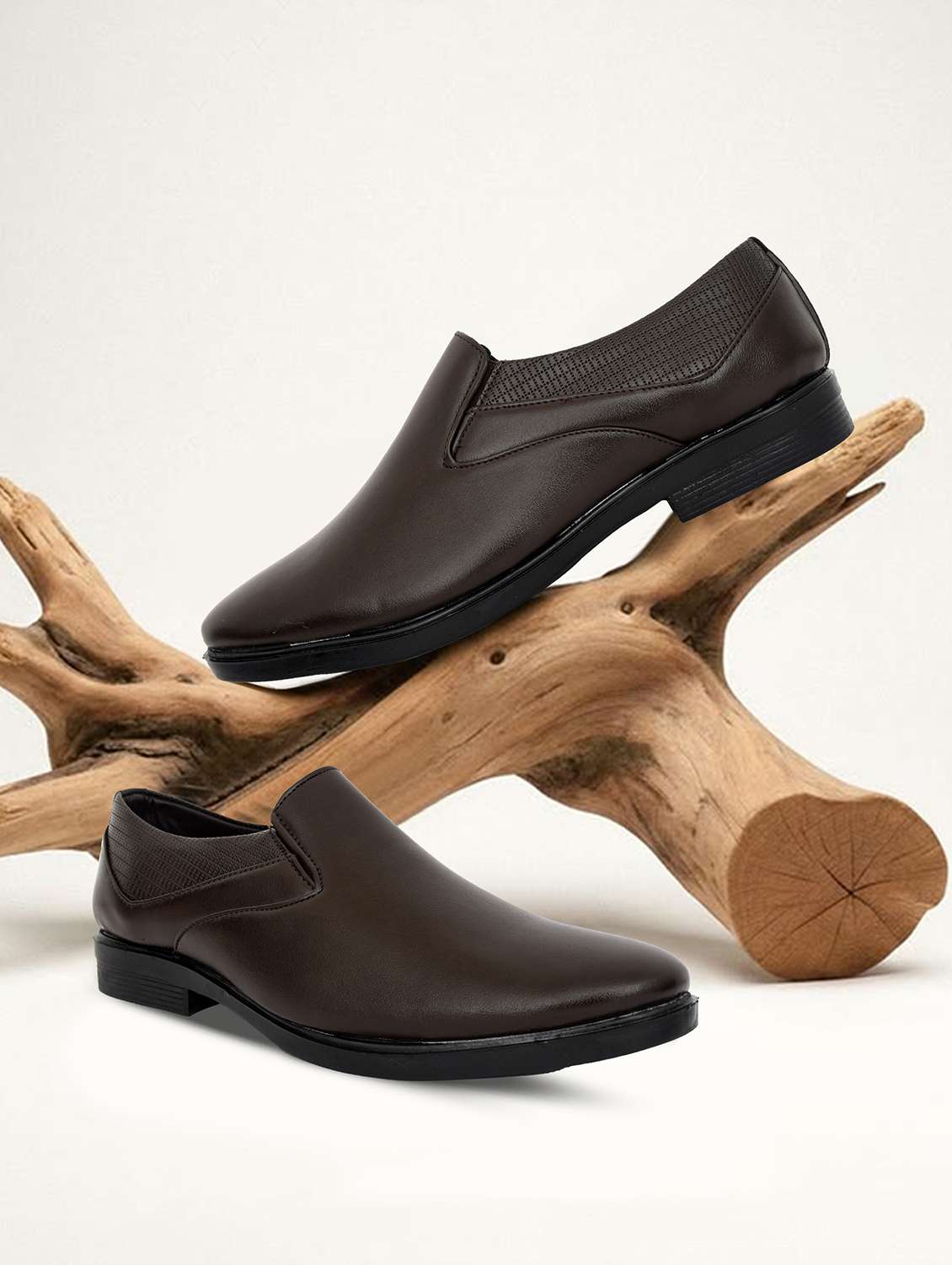 men solid slip on formal shoes