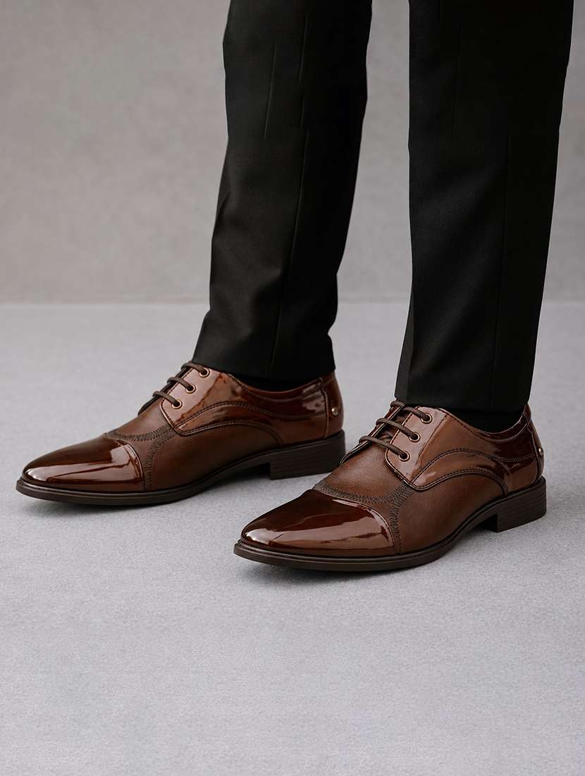 men solid lace up derby shoes