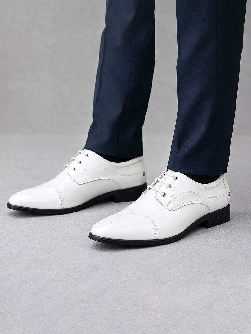 men solid lace up derby shoes