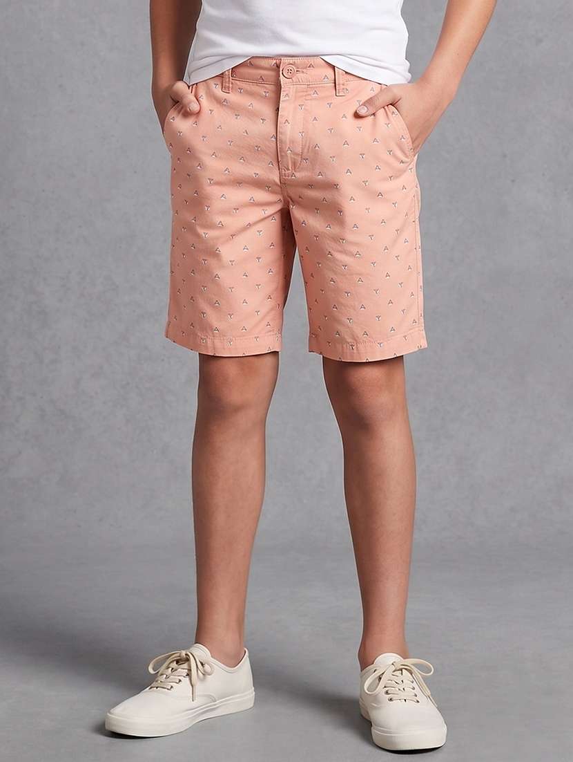 boys printed mid rise regular fit shorts
