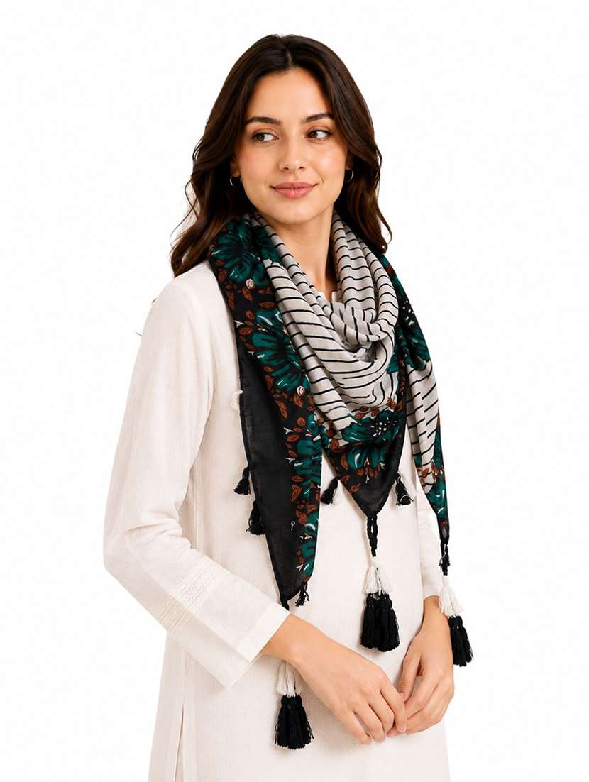 Women Set Of 5 Printed Scarf With Tassels - 22625724 -  Standard Image - 3