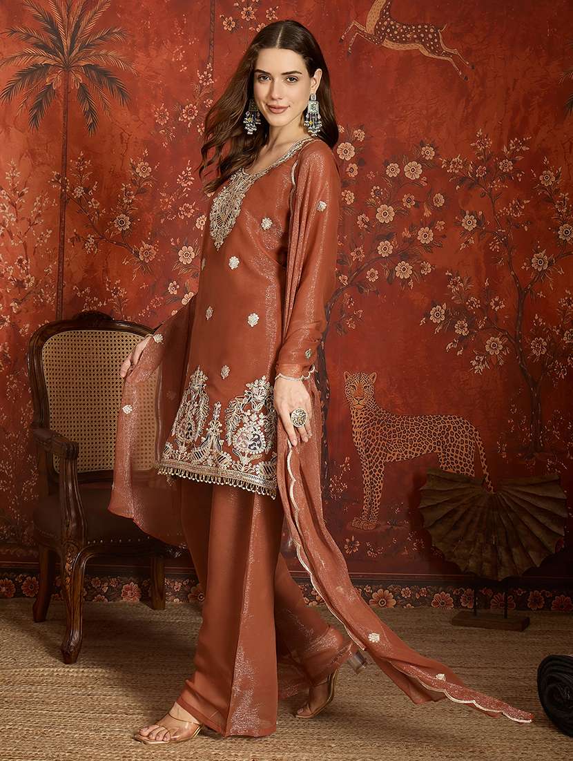 Women Embroidered Three Quarter Sleeves Kurta Pant Set With Dupatta - 22626445 -  Standard Image - 3