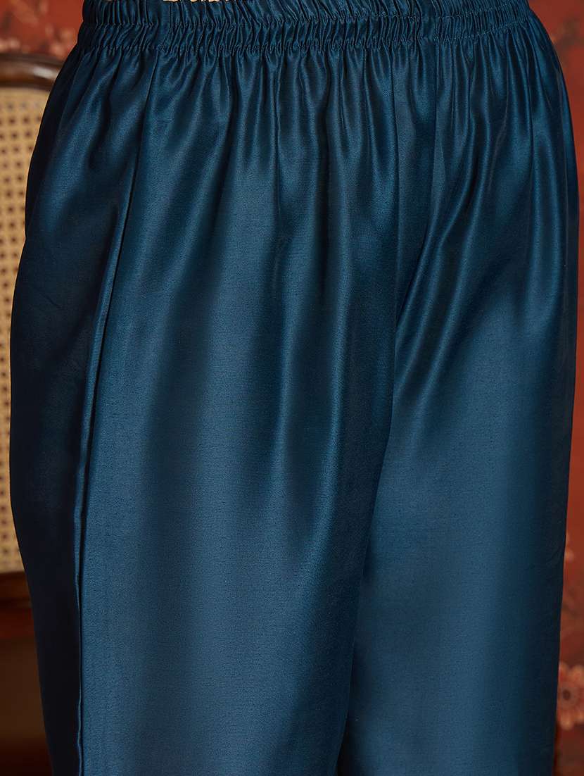 Women Embroidered Three Quarter Sleeve Kurta Pant With Dupatta Set - 22626447 -  Standard Image - 5