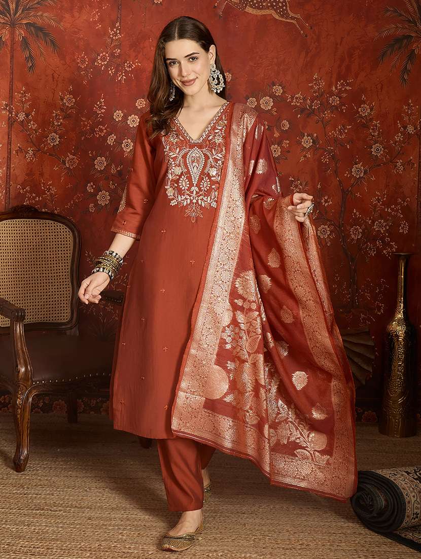 women embroidered three quarter sleeve kurta pant with dupatta set