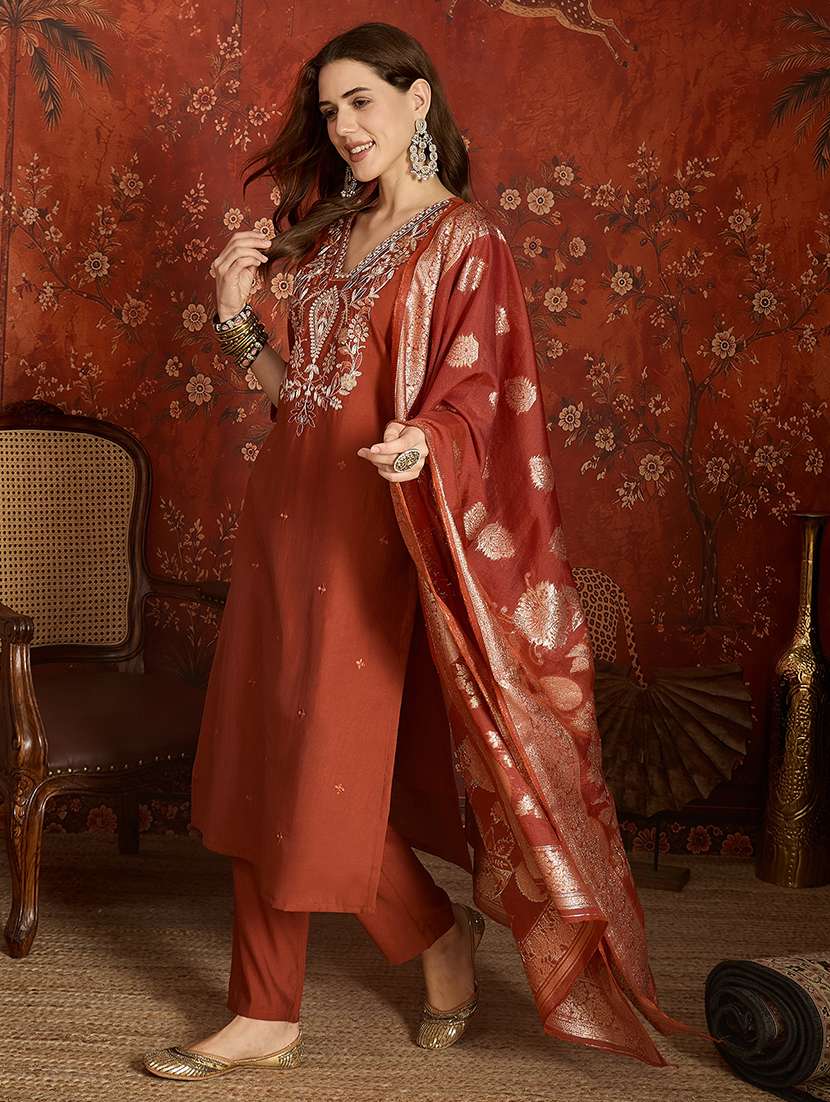 women embroidered three quarter sleeve kurta pant with dupatta set - 22626450 -  Standard Image - 3