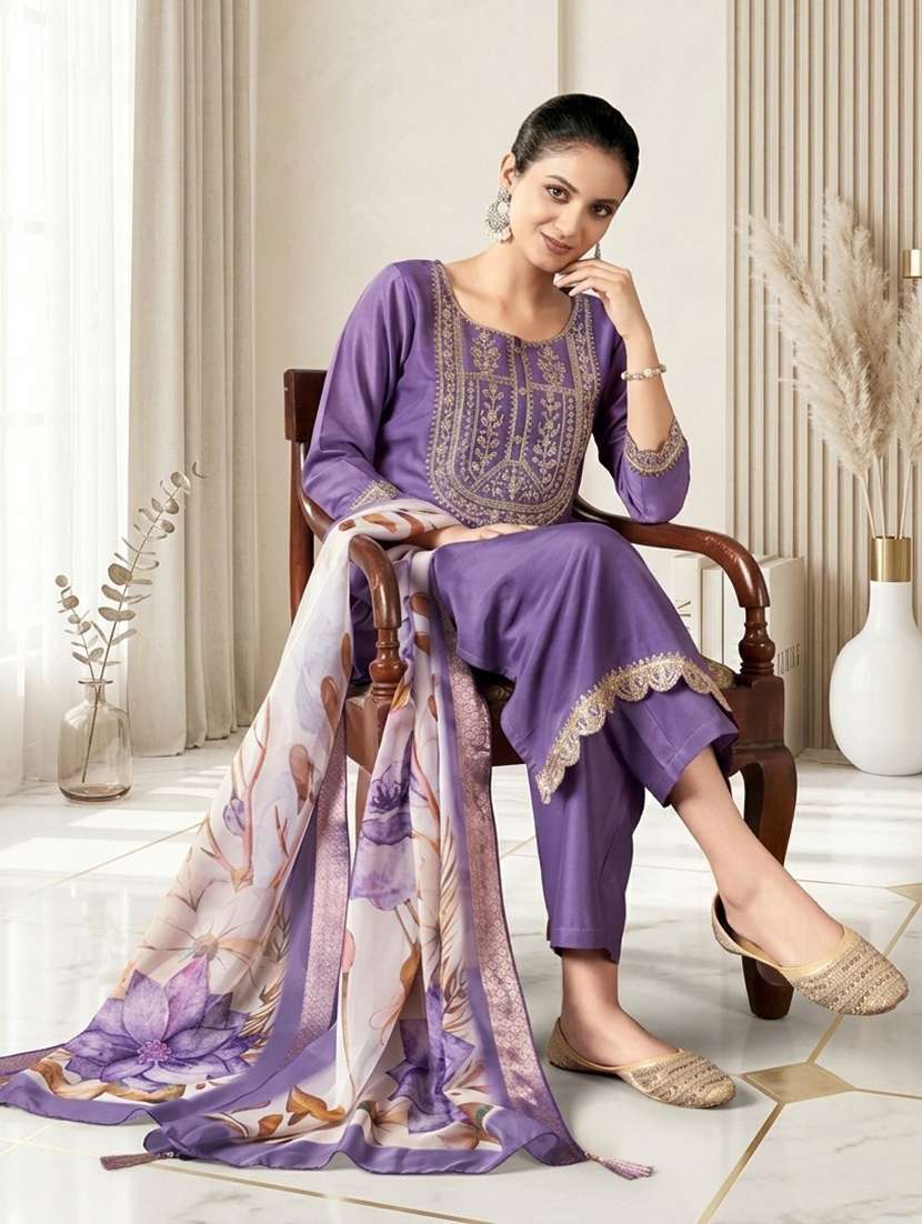 women embroidered three quarter sleeves kurta pant set with dupatta